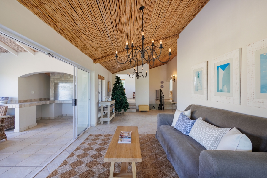 6 Bedroom Property for Sale in Lower Robberg Western Cape